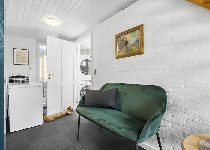 5 Bedroom Cozy In Σπίτι διακοπών Ulfborg