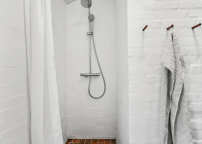 5 Bedroom Cozy In Σπίτι διακοπών *